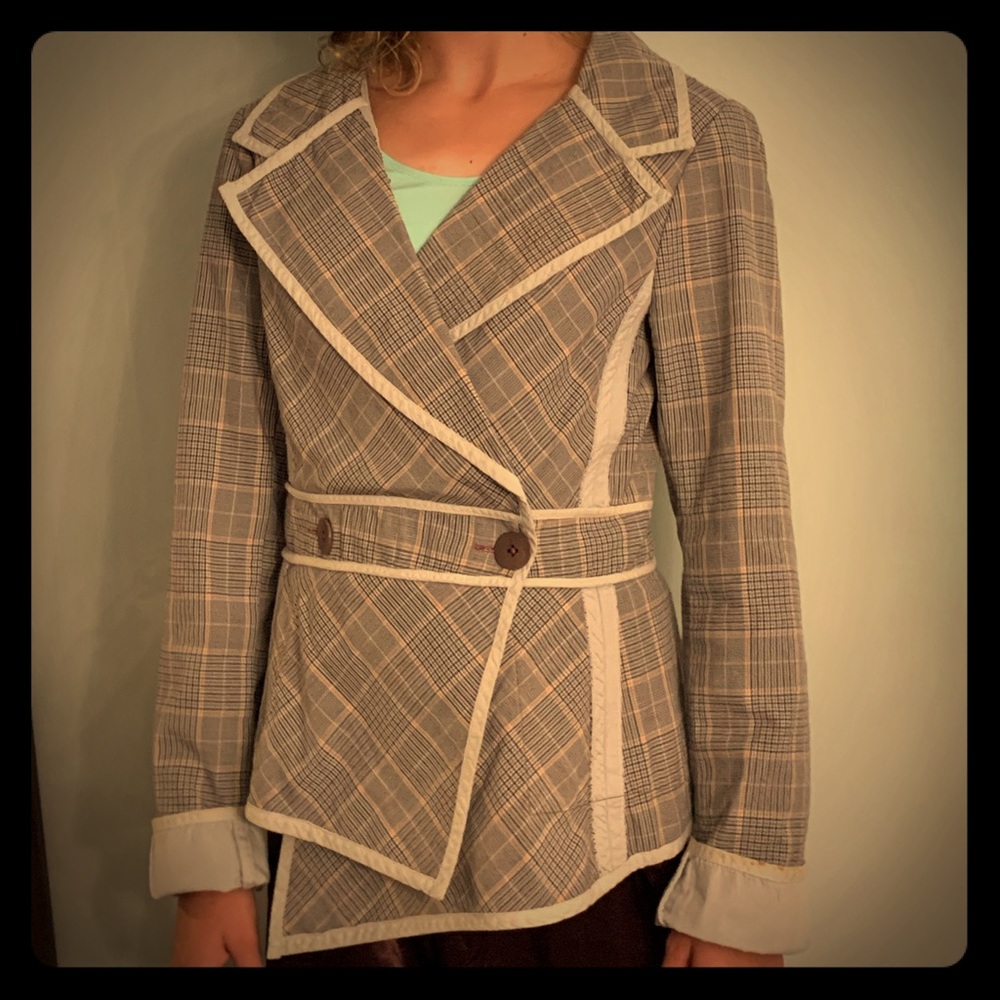 plaid blazer